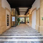 Mercure Grand Centre Cathedrale מלון