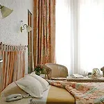 Hotel Mercure Grand Centre Cathédrale 4*