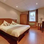 Mercure Grand Centre Cathedrale מלון