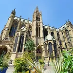 Hotel Mercure Grand Centre Cathedrale 4*