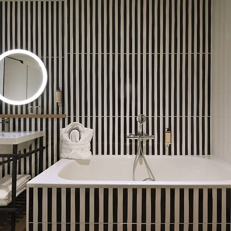 Hotel Mercure Grand Centre Cathedrale 4*