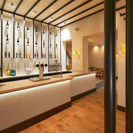 Mercure Grand Centre Cathedrale Hotel 4*