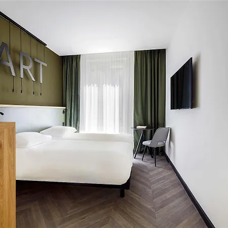 Mercure Grand Centre Cathedrale מלון