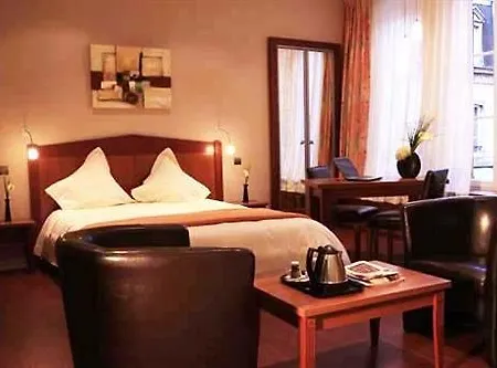 Отель Mercure Grand Centre Cathedrale 4*