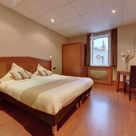 Mercure Grand Centre Cathedrale מלון