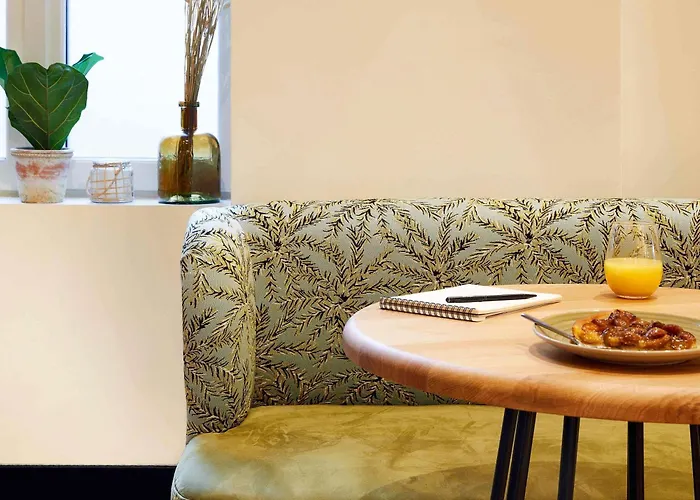 Отель Mercure Grand Centre Cathedrale 4*